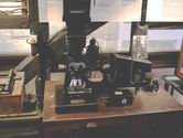 Exponat im Walzmuseum: Ein Leitzmikroskop